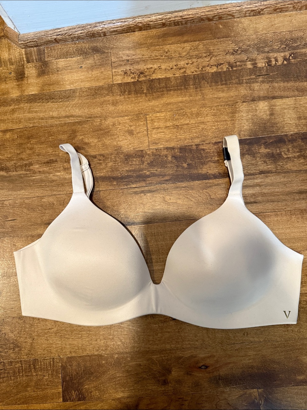 Victoria's Secret Smooth Nude T-Shirt Bra